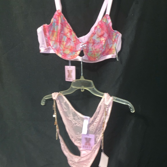 Savage lingerie set - Picture 4 of 8